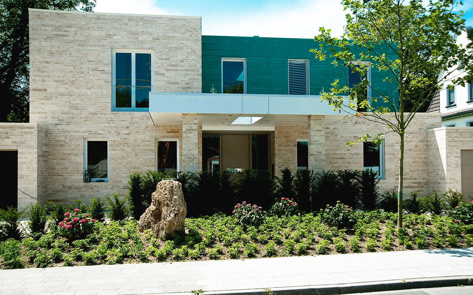 Villa Rotdornstrasse